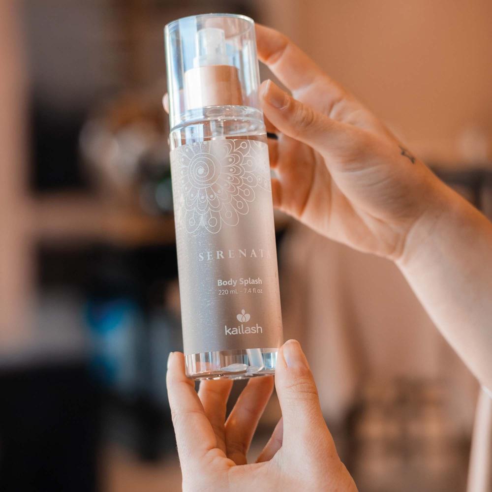 BODY SPLASH PERFUMADO - SERENATA - 220ML