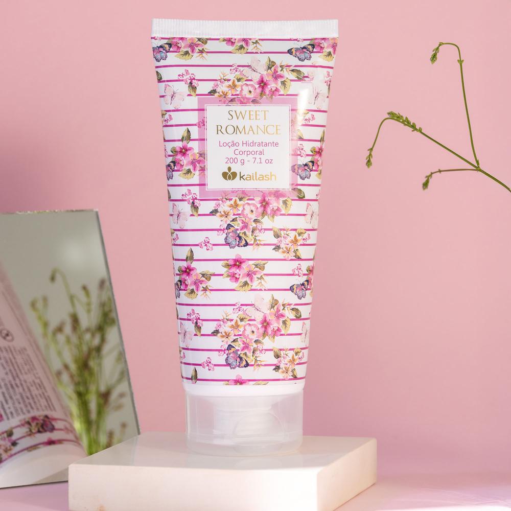 LOÇÃO HIDRATANTE CORPORAL - SWEET ROMANCE...